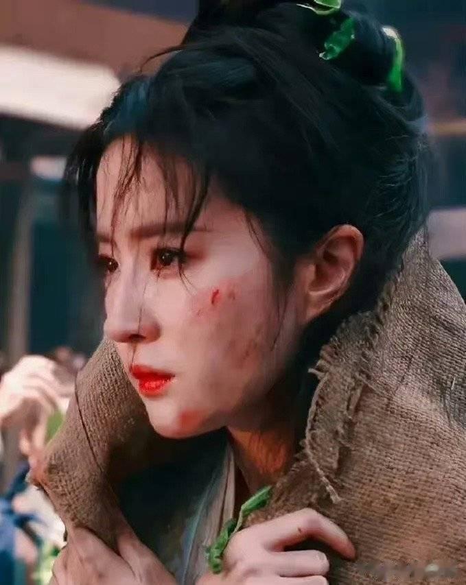 异曲同工之妙[吃瓜]放在刘亦菲身上就好高级 ​​​