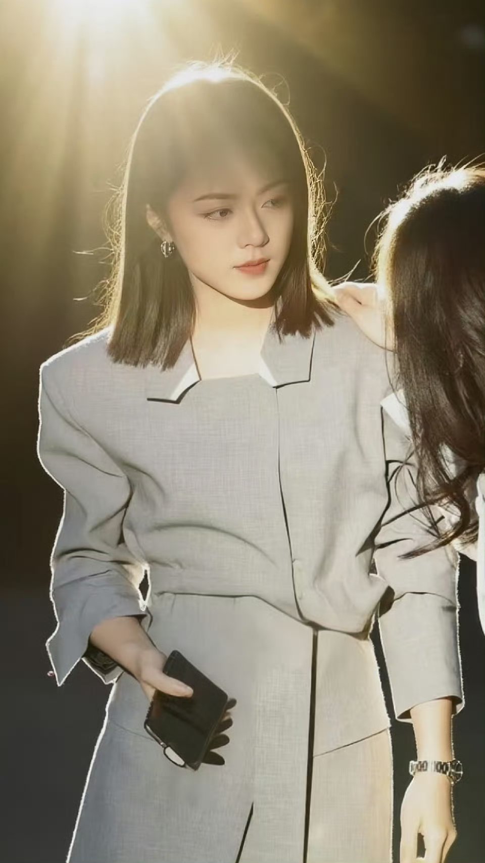 赵今麦这部都市剧接的好值得[兔子][兔子][兔子]从邻家妹妹风变成了都市姐姐[期