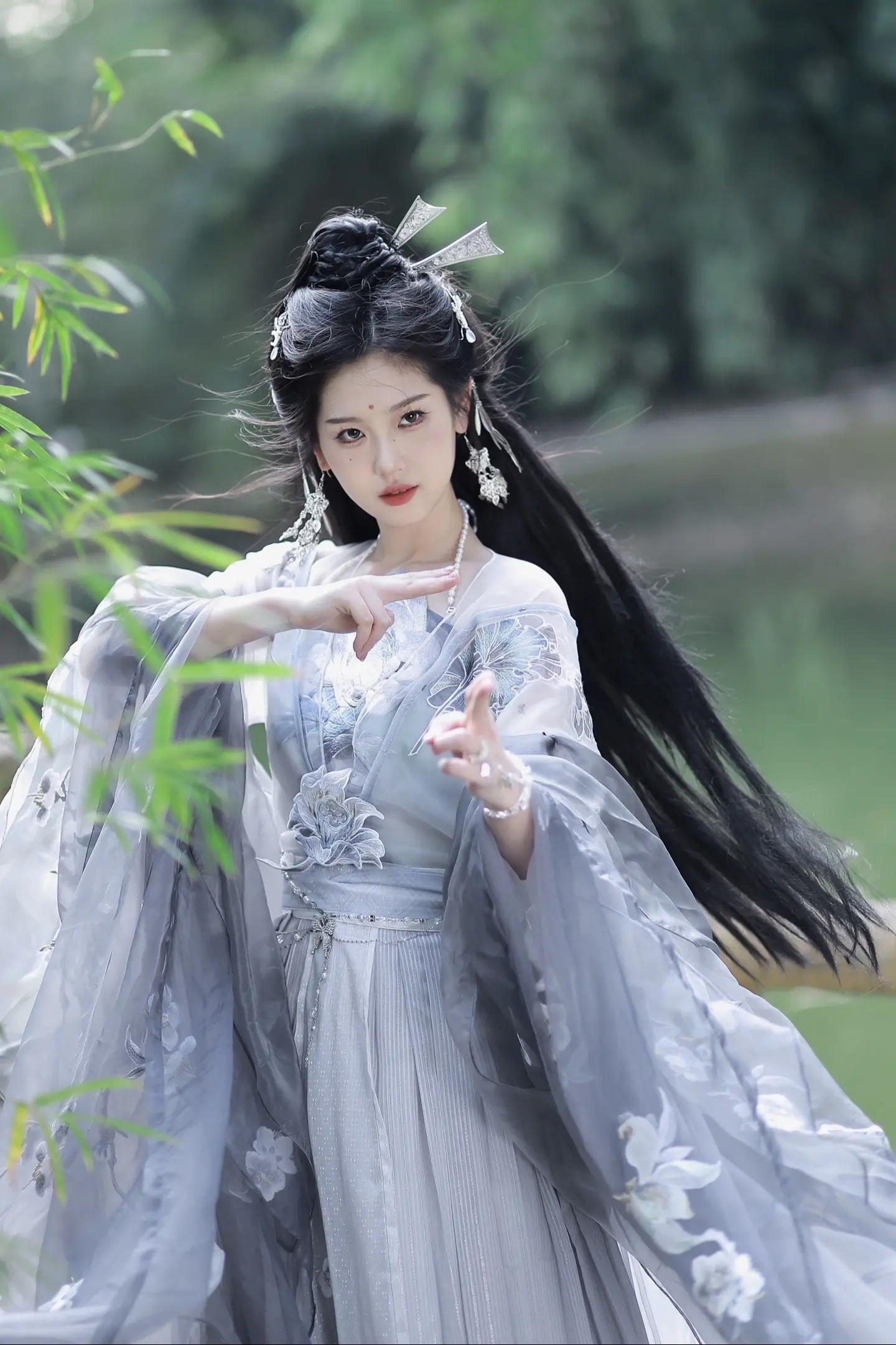 “今天就要带她走 我看谁敢拦我！”