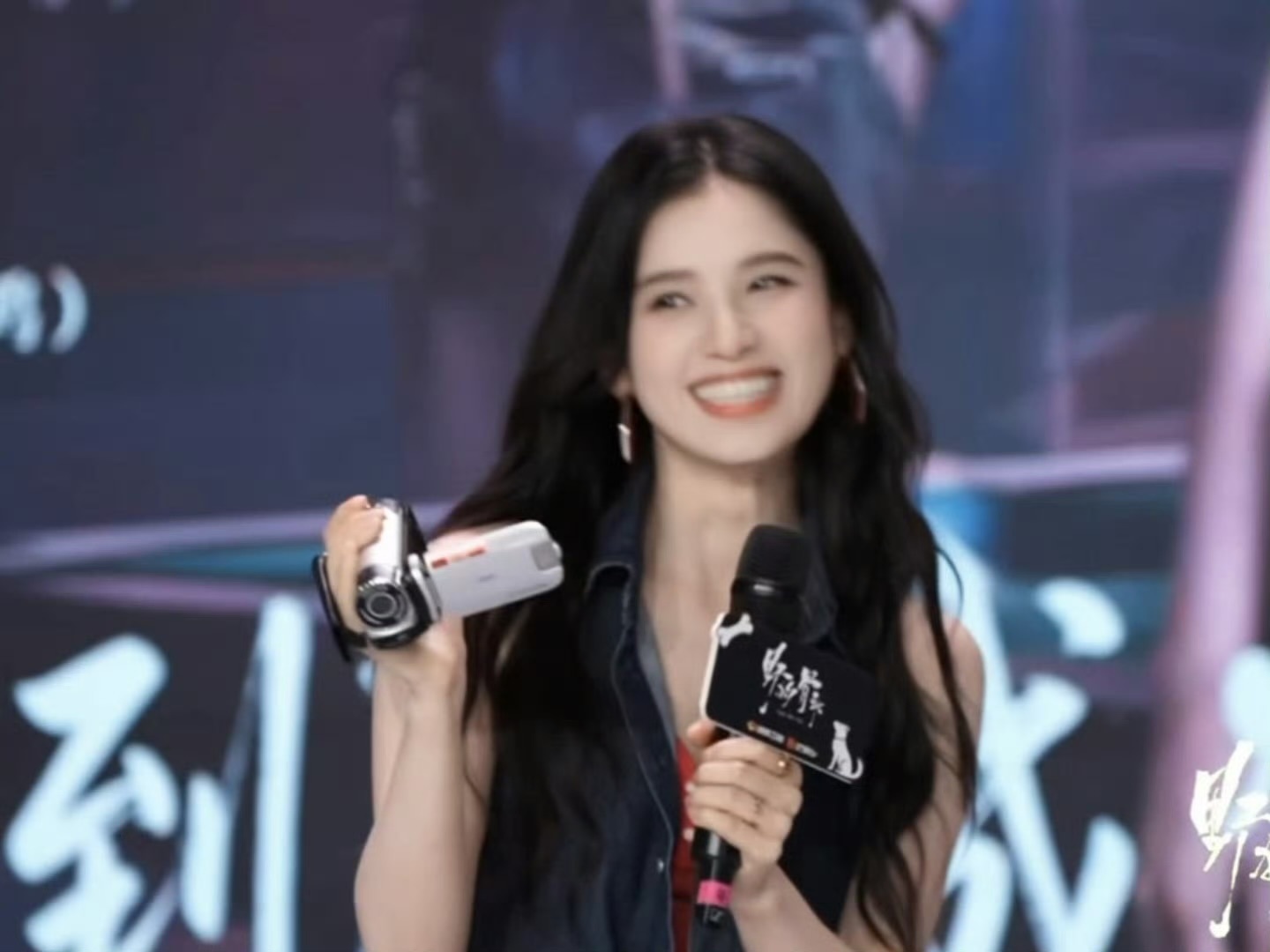 张婧仪好灵啊 张婧仪气质灵动干净，情绪表达自然生动，镜头里表现力超强，每一幕都特