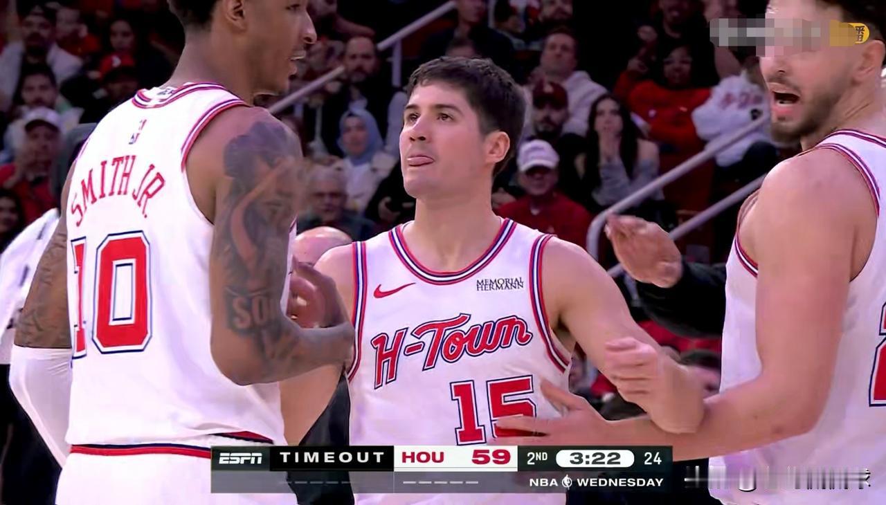 我强烈建议火箭趁早放弃谢波德！在今天火箭主场以99：111不敌马刺的比赛中，谢波