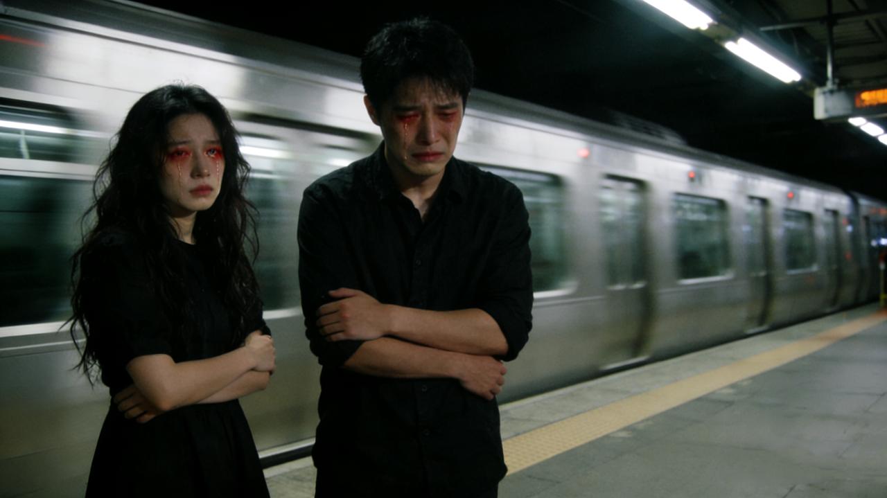 有的人不知是不是法盲，根本不把婚姻法放在眼里，更不把伦理道德当一回事。
    