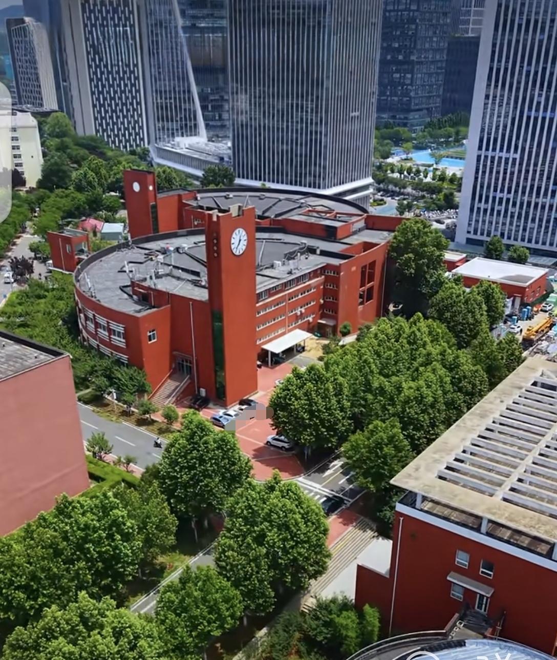 山东省最好的十所大学，1山东大学，2中国海洋大学，3中国石油大学，4山东师范大学