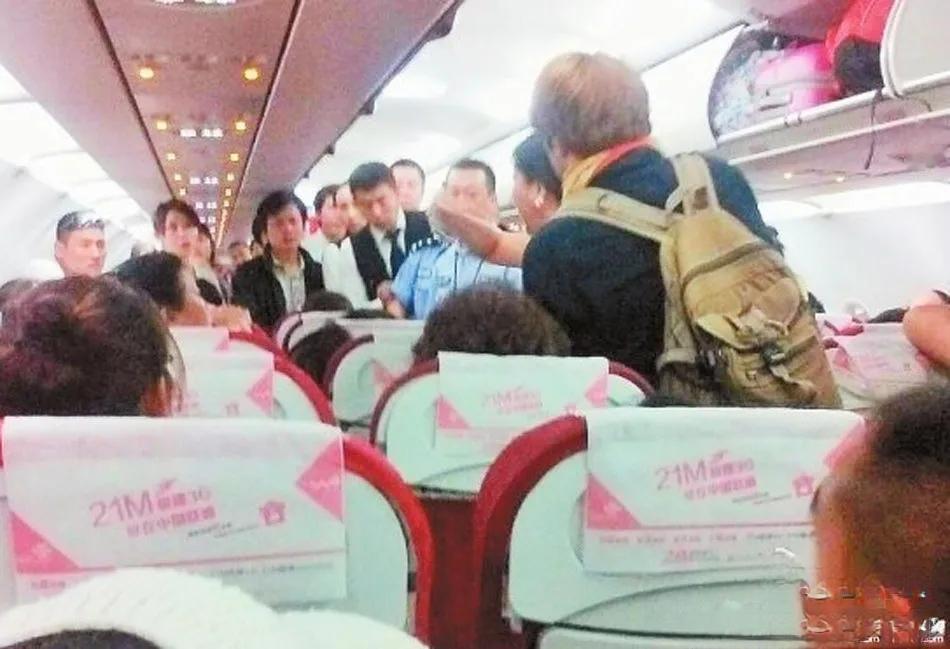 泰航这事居然在中国舆论上反转了，大多数国人开始为泰国叫好，说泰国做得对了。但是，