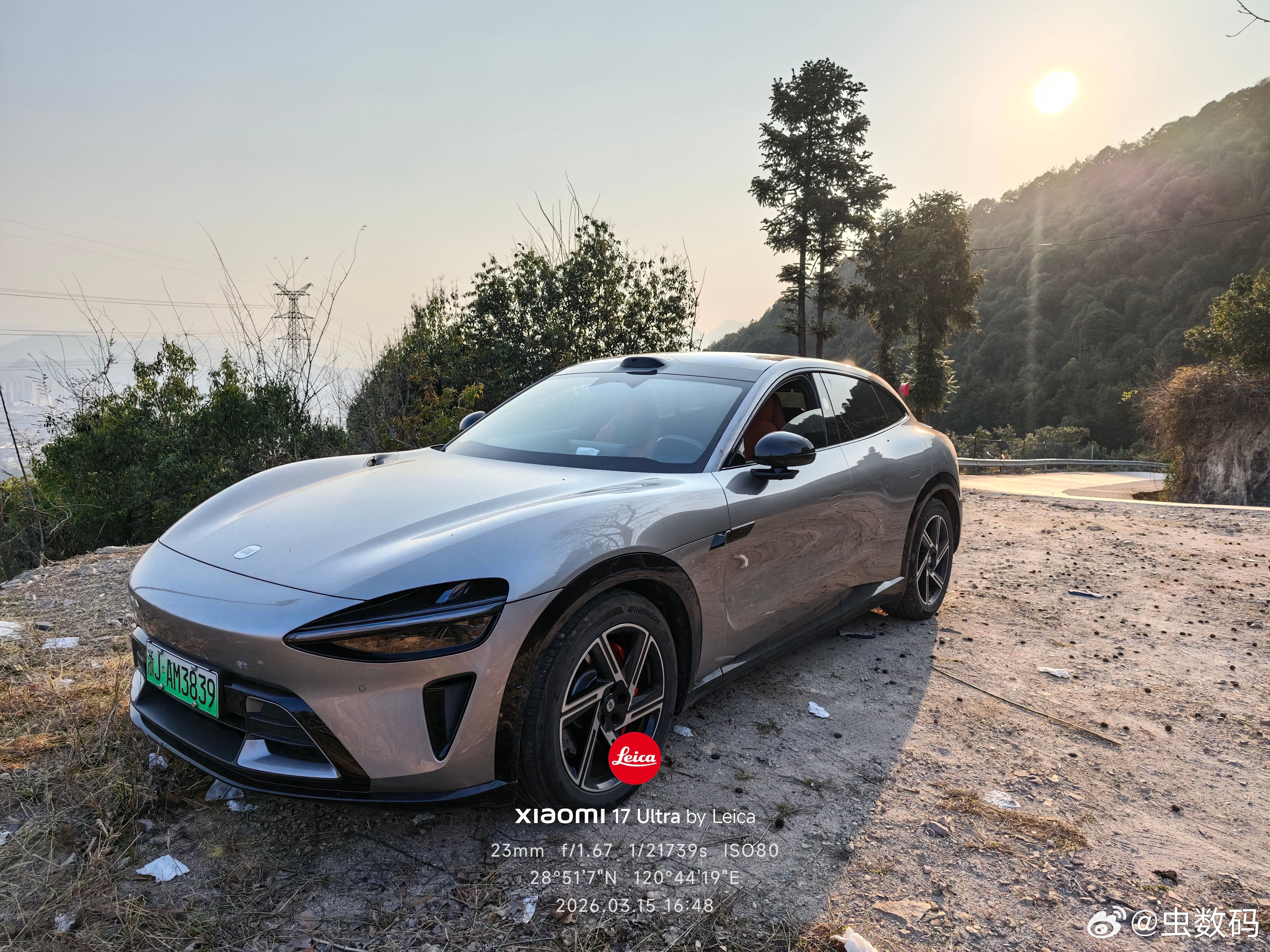 周末带小米YU7 出门兜兜风。