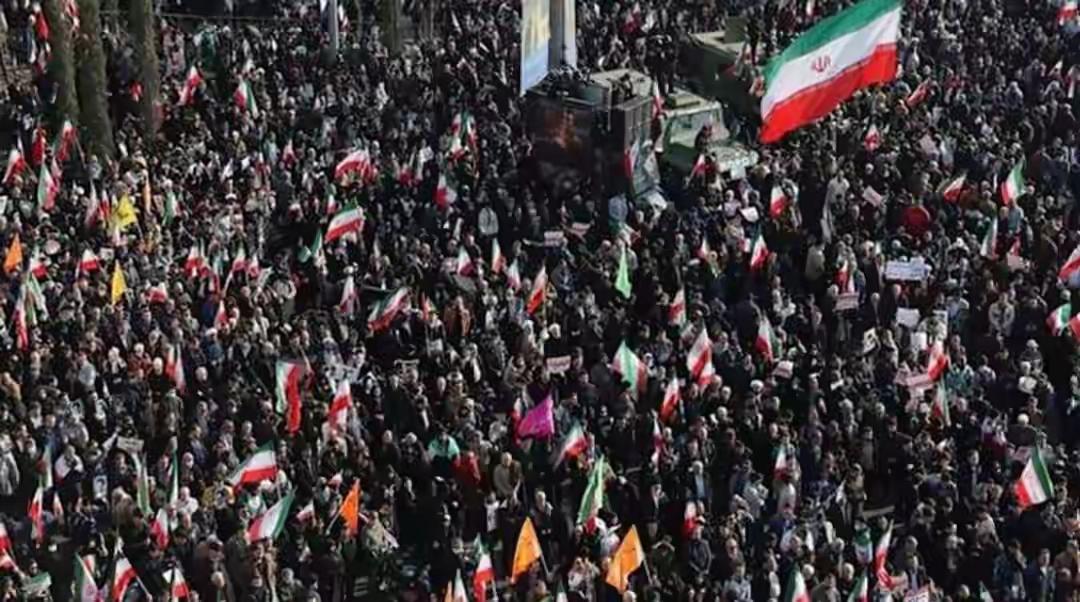 更邪乎的还是伊朗最近有点拽。不是有伊朗消息人士透露嘛，说哈梅内伊的顾问拉里贾尼上