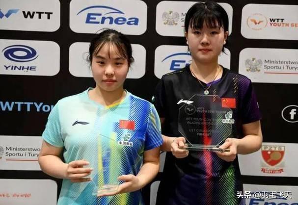 姜依依横空出世
正在球迷们为中国乒乓球女队后备力量忧心忡忡之时，姜依依横空出世。