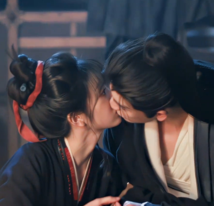 张凌赫谢征鼻尖痣纯going征玉伟大的恋爱期 征玉伟大的恋爱期，张凌赫谢征鼻尖痣