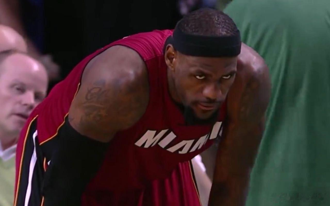 雷霆vs马刺 NBA生死时刻当镜头对准亚历山大，谁能不想到2012年詹姆斯的“死