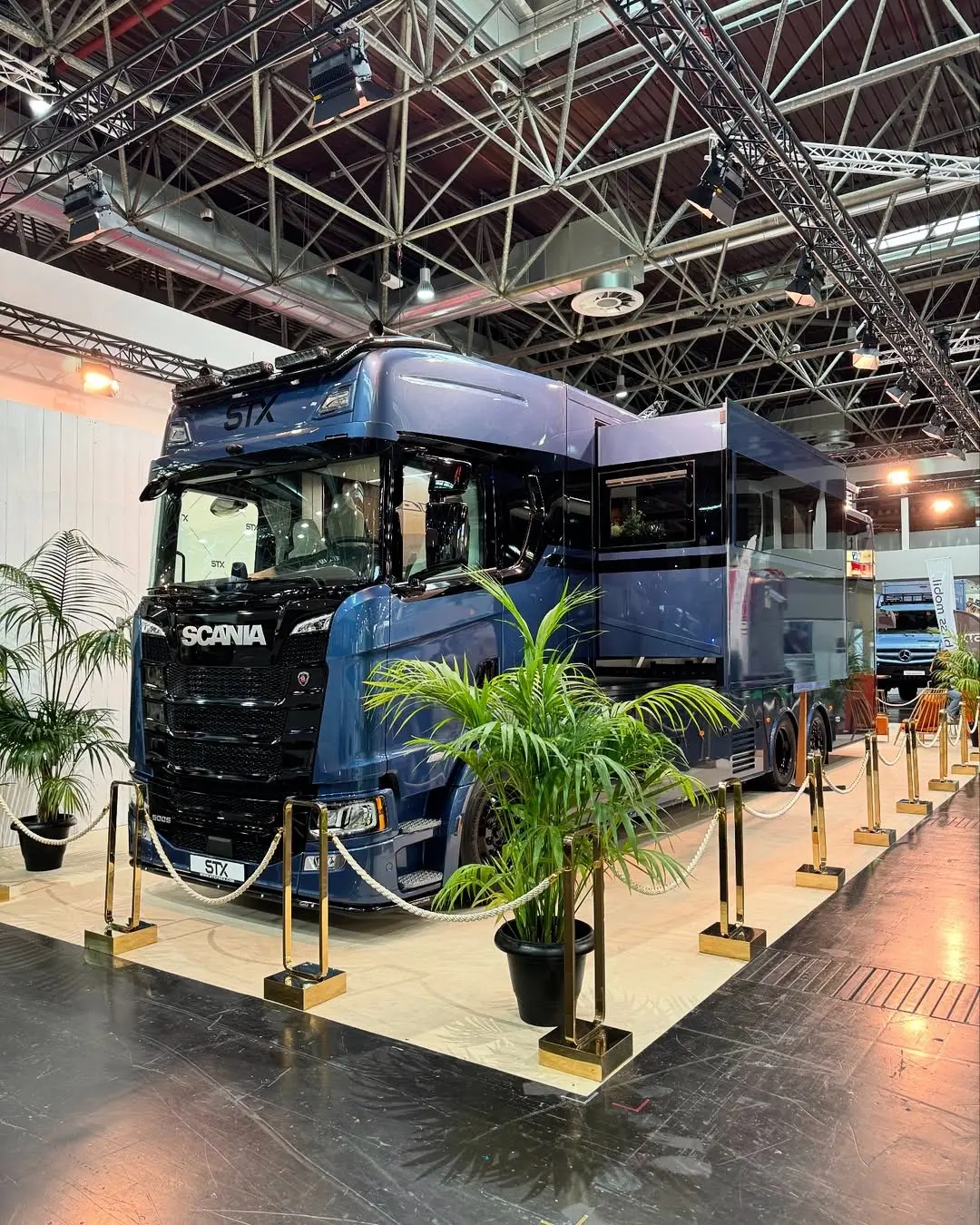 STX 斯堪尼亚 S 500 2 弹出式 + 车库 12 x 2.5 ...