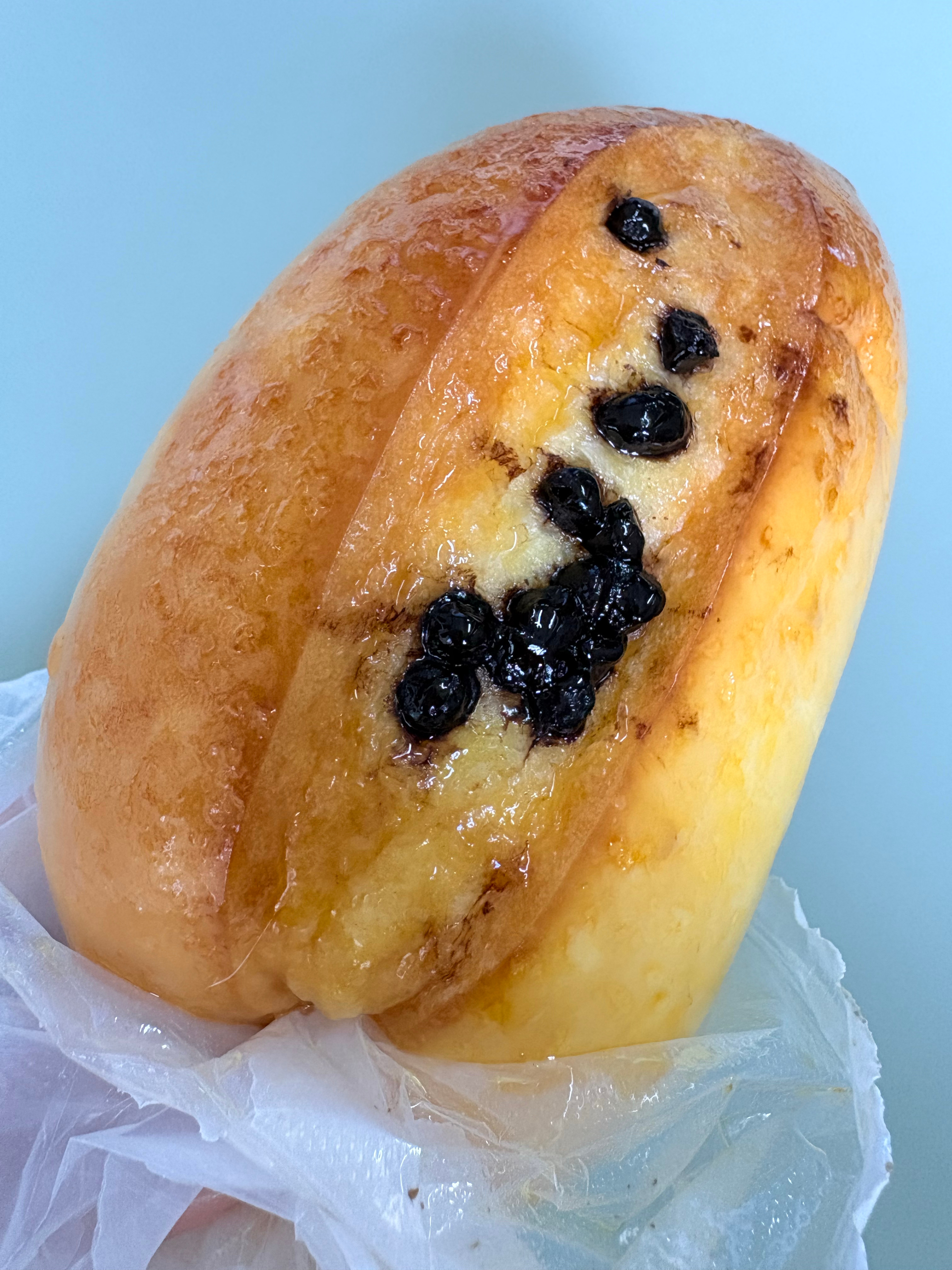 早餐：红豆面包 