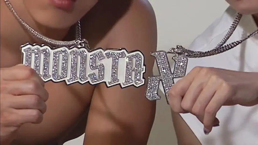 韩国男团 MONSTA X 今天发布了新单曲《Do What I Want》的M