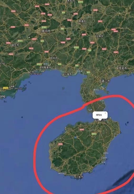 美国和日本现在看海南，比看航母还心惊肉跳！为什么？因为航母只能防御领土，而海南封