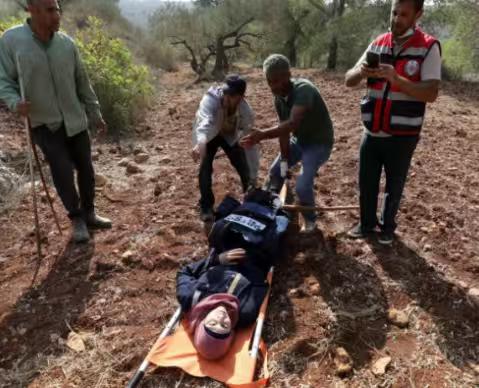 [耶路撒冷8日路透社]-以色列移民8日在巴勒斯坦约旦河西岸地区的贝塔近郊袭击了聚