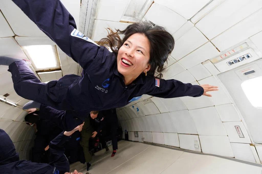 蓝色起源发射全女性机组 体验11分钟太空飞行
播放视频
美国乐坛天后凯蒂·佩里（