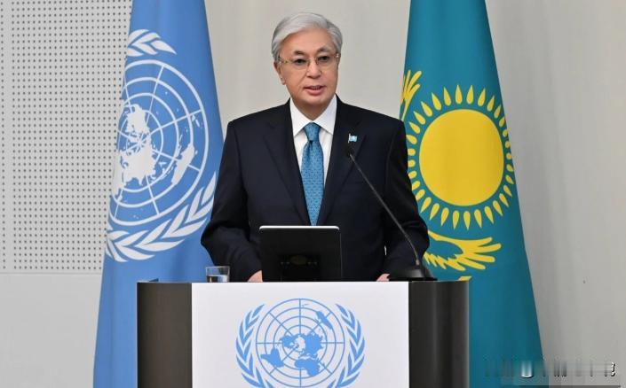 哈萨克斯坦或将支持日本“入常”？12月19日，托卡耶夫在东京联合国大学发表演讲，