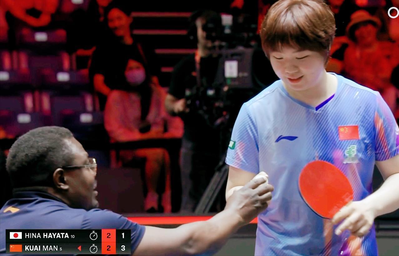 蒯曼2:3输给了早田希娜，与乒乓球有关系吗？

这次蒯曼几乎换了六七次球，
上一