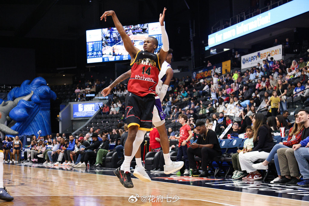 发展联盟德克萨斯传奇123比117俄城，赛季先后拿到快船、凯尔特人10天合同的班