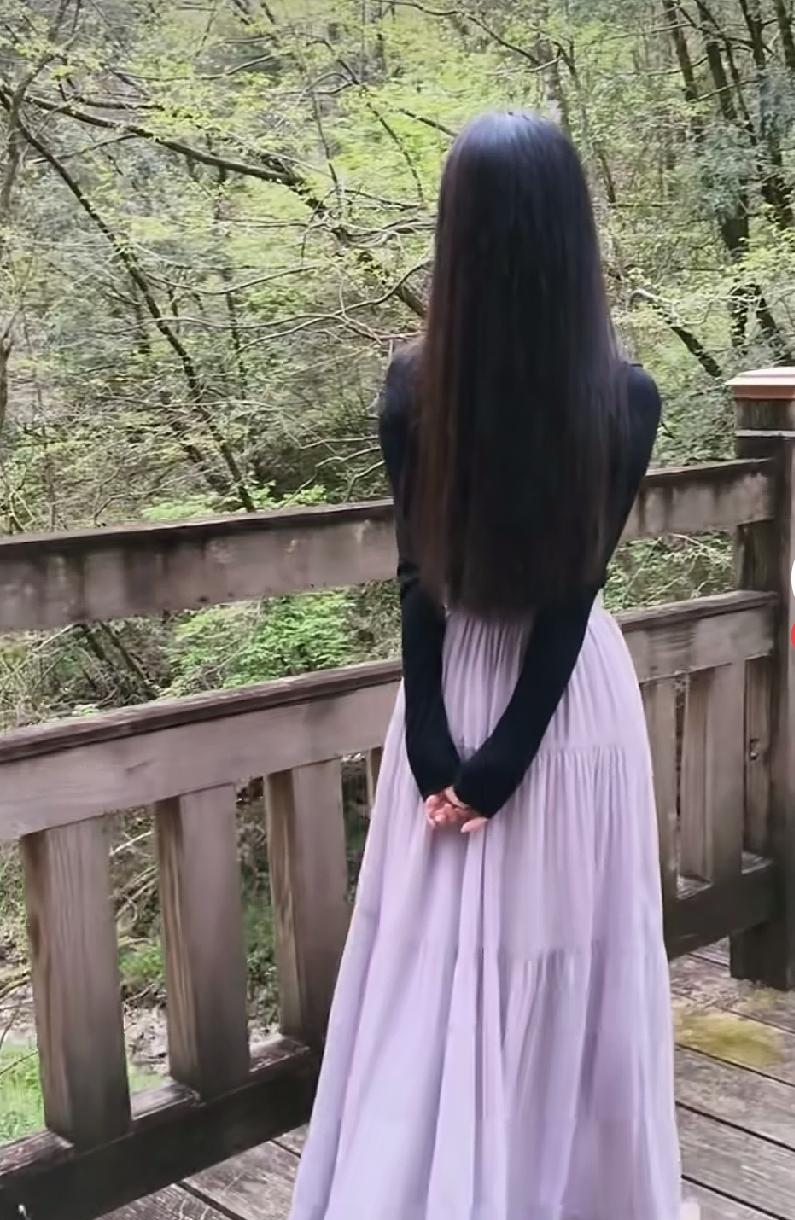 就像现在绝大多数人喜欢怀旧一样，怀旧是一种情怀，偶尔怀旧一下可以，但是怀旧不能取