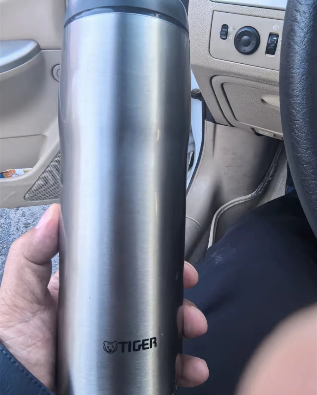 网友：不是我崇洋媚外，有些进口商品，质量就是好。我的保温杯是国外生产的，昨晚倒的