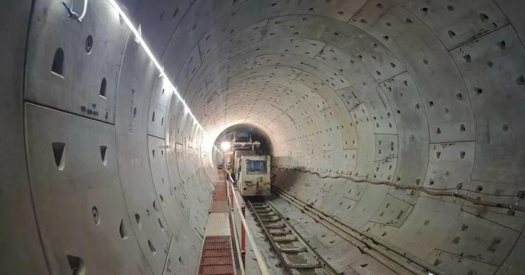 【重庆轨道交通进度条刷新！速来围观最新进展🚇】
📌 7号线一期：西永南站主体