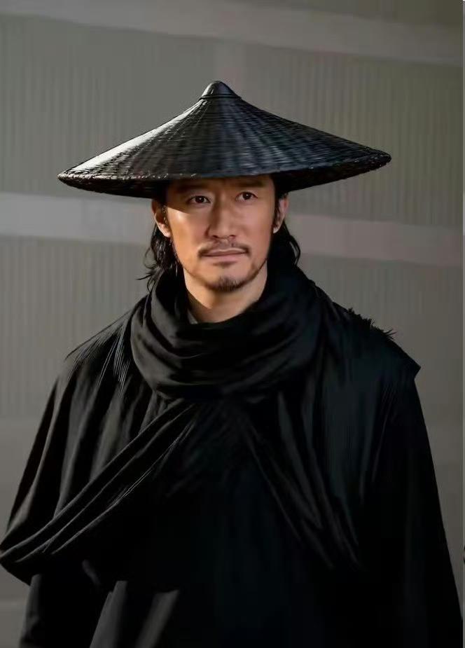 最近，豆瓣、抖音等平台突然冒出大量针对电影《镖人》的恶意攻击，话术整齐划一，连主