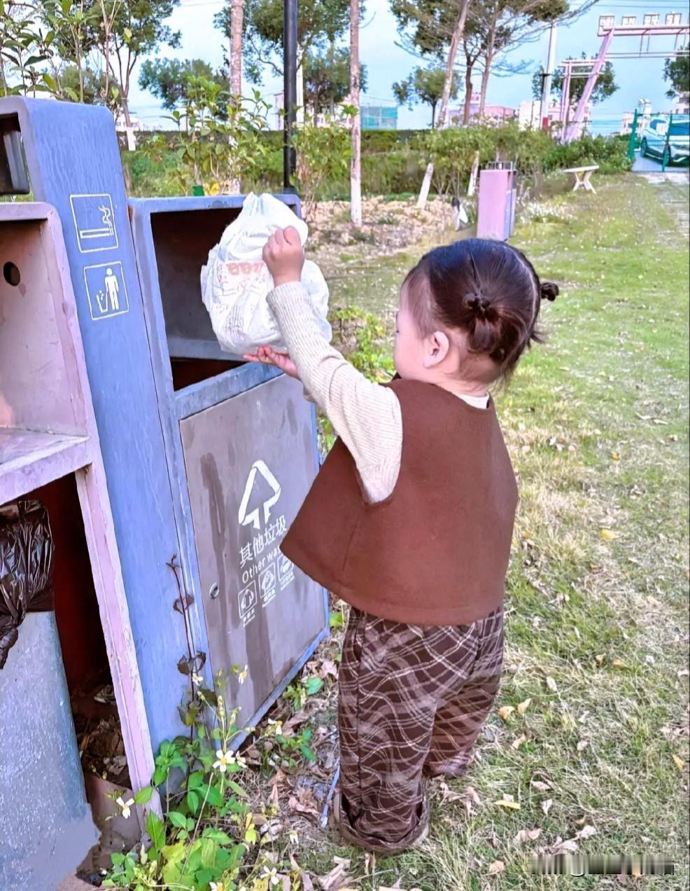 培养孩子独立性有哪些有效方法大人总觉得他们做不好，不会做，学习太忙了没时间做，忍