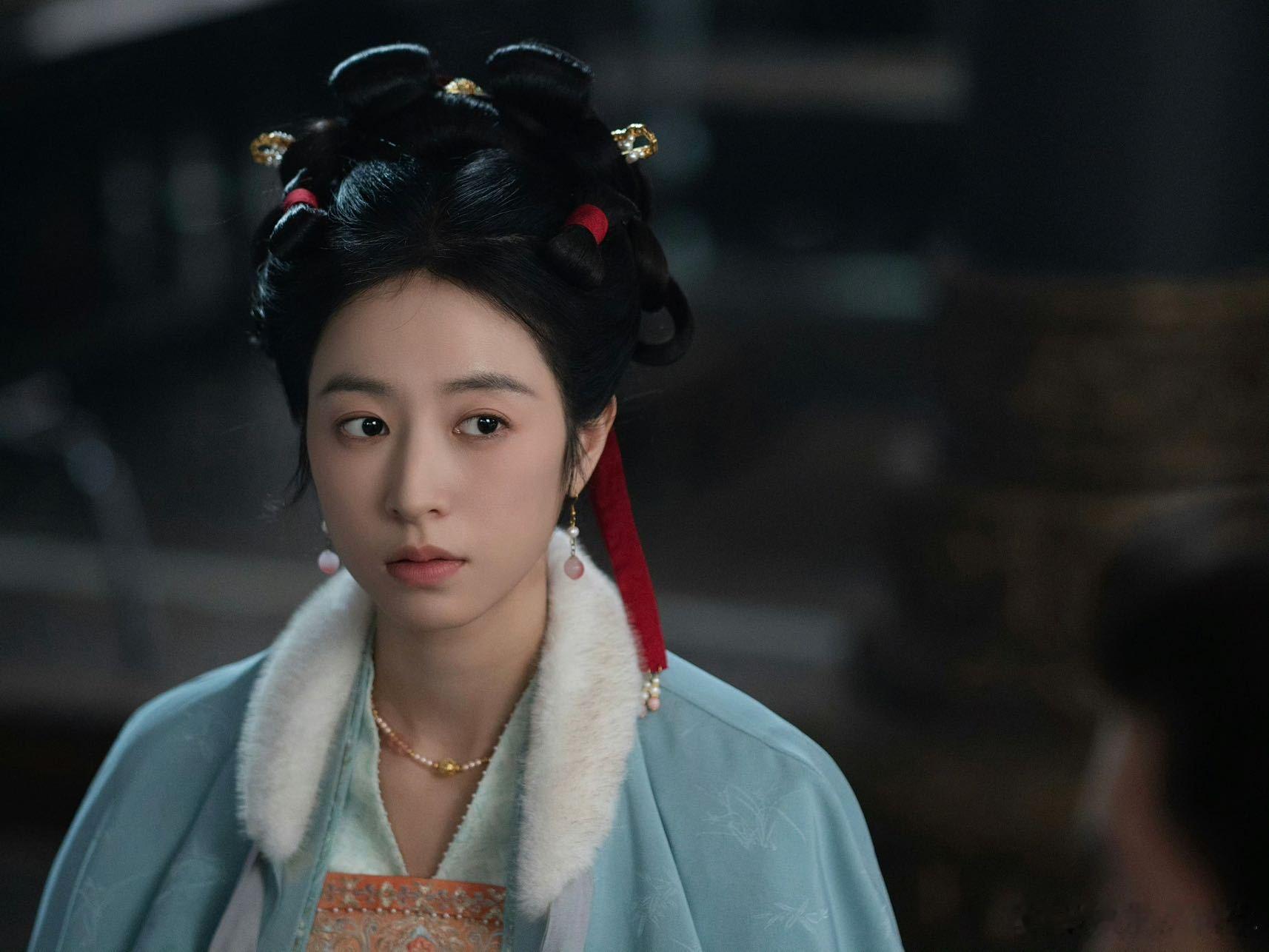 周雨彤告别太平年 孙太真这个角色被周雨彤演活了，气质出众演技在线，正式告别虽有不