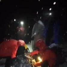 太暖心！半夜两点，深圳游客在昆仑山上被新疆牧民所救，后续来了……

四个月后，这