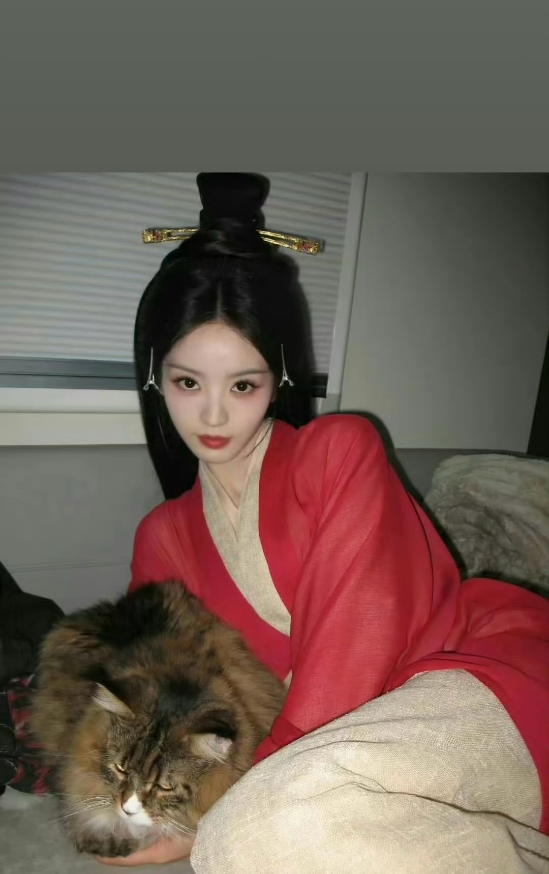 嫁金钗田曦薇狠起来连自己都打 恶女赛道卷起来了，田曦薇直接演“狠女”。魏娆这个角