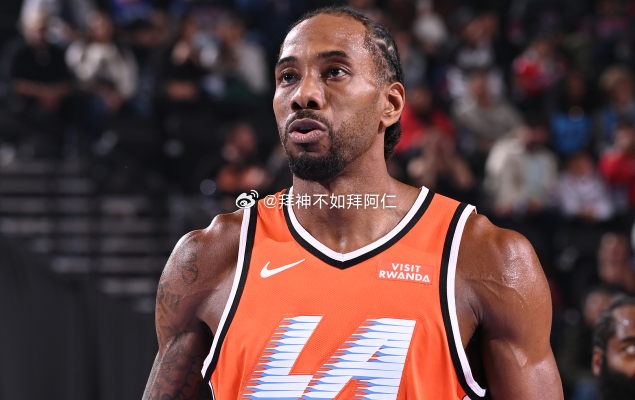 今日，NBA常规赛继续进行，快船在主场迎战奇才。半场，哈登12投4中，投篮命中率