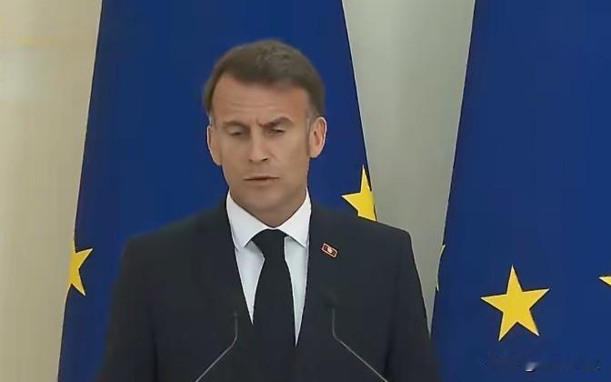 法国总统马克龙表示，“法国立场一直很明确，停止敌对行动，恢复外交谈判，尊重地区所