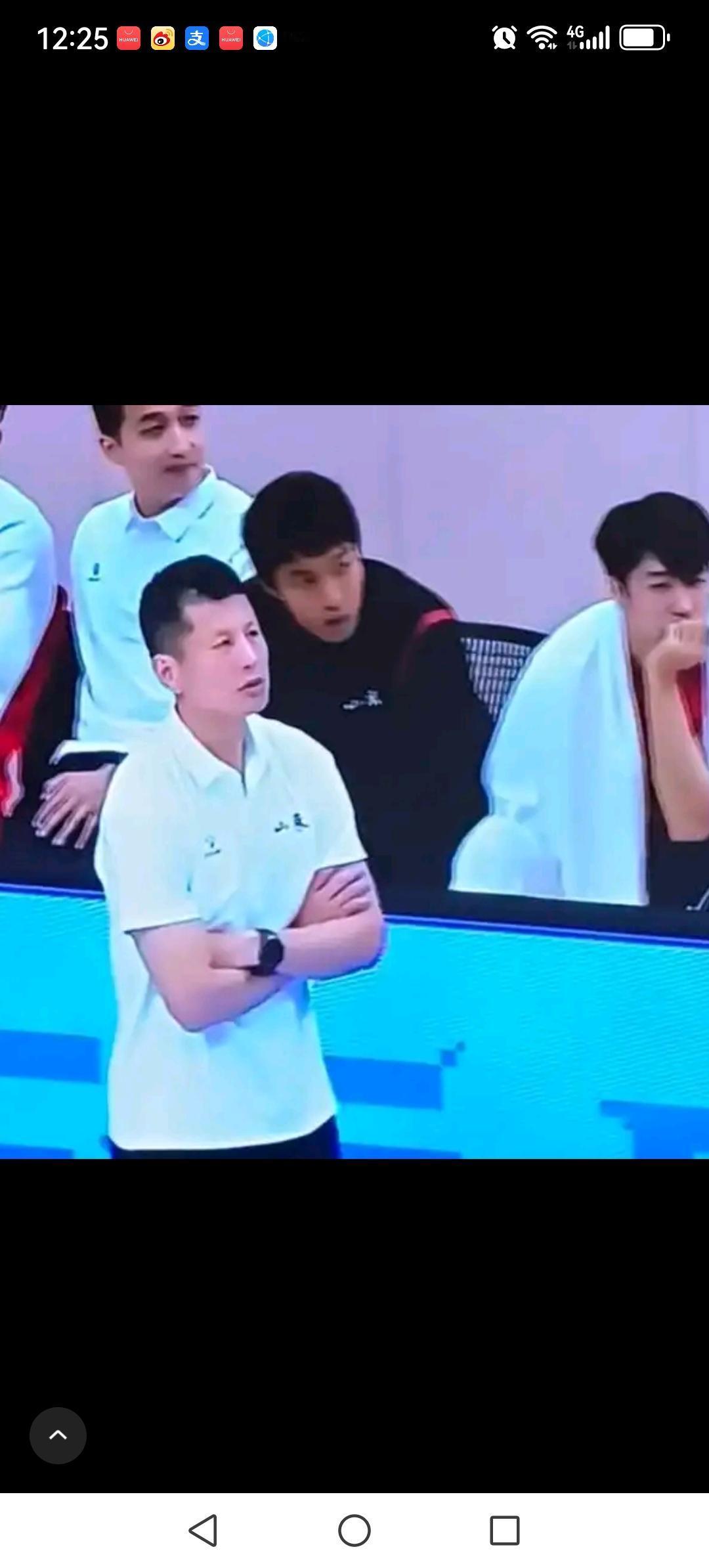 鞠维松作为全运会山东男篮主教练，带队成绩不咋样。昨天晚上在1/4决赛中山东男篮6