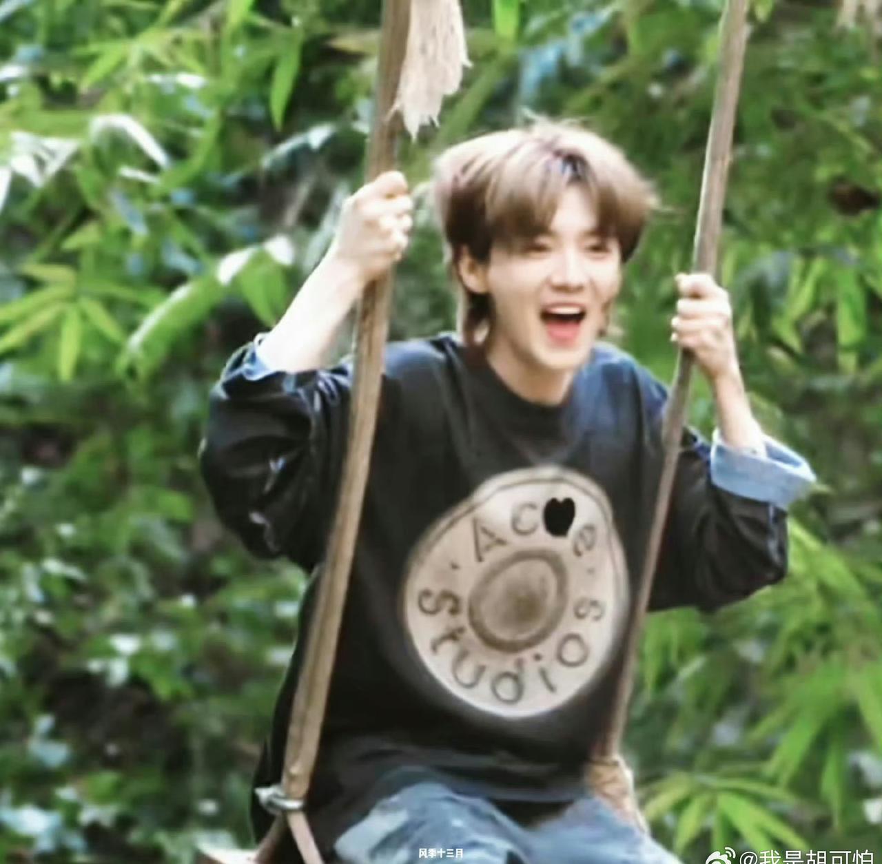 鹿晗怎么可以如此之帅，云南限定版泥鹿已上线，滇入味超标，滇山滇水滇出感情！！！