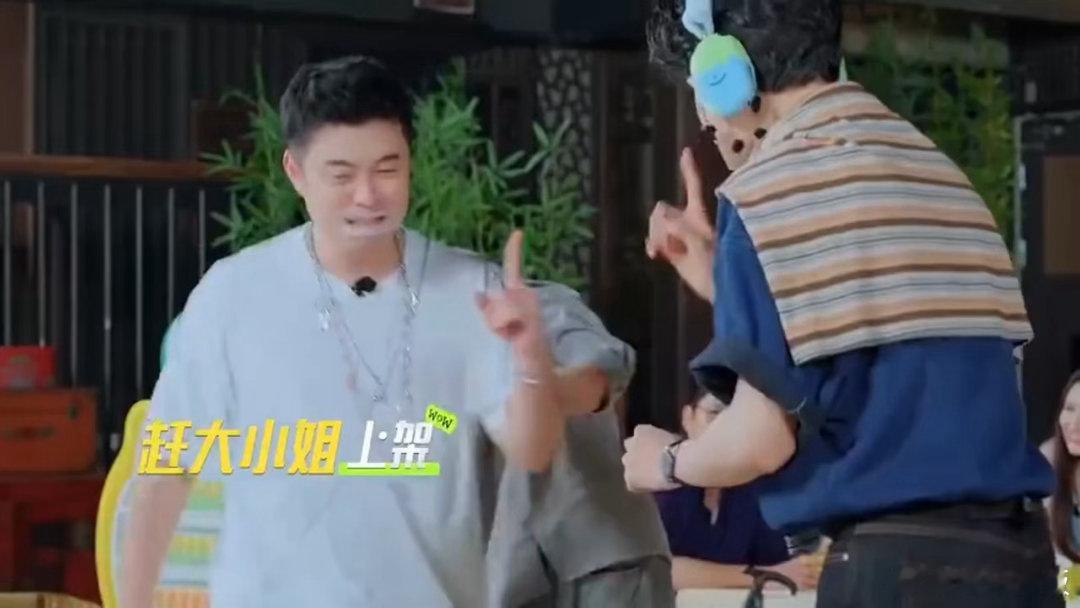 龚俊对陈赫句句有回应龚俊把陈赫气红温了陈赫：我真的会谢🤣龚俊没有一秒冷场，每句