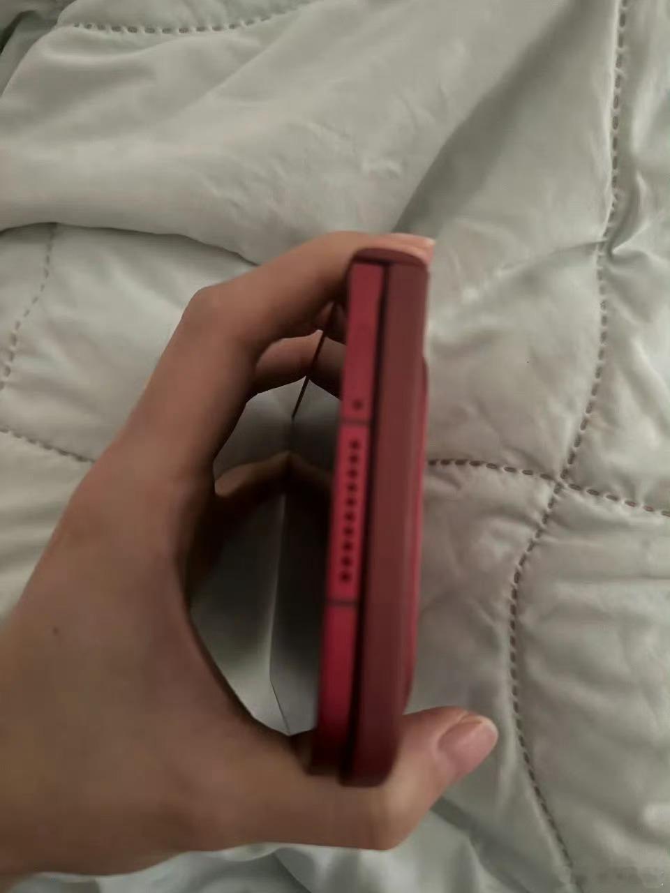 小米18 Fold阔折叠真机？这个颜色感觉跟REDMI K100 Pro的赤霞珠