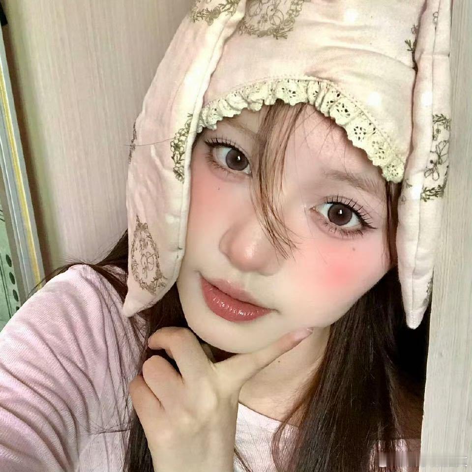 11.0 4⃣️今日份小说📖⬇️ 1.三人行系列     🥩2.言 情🈴 