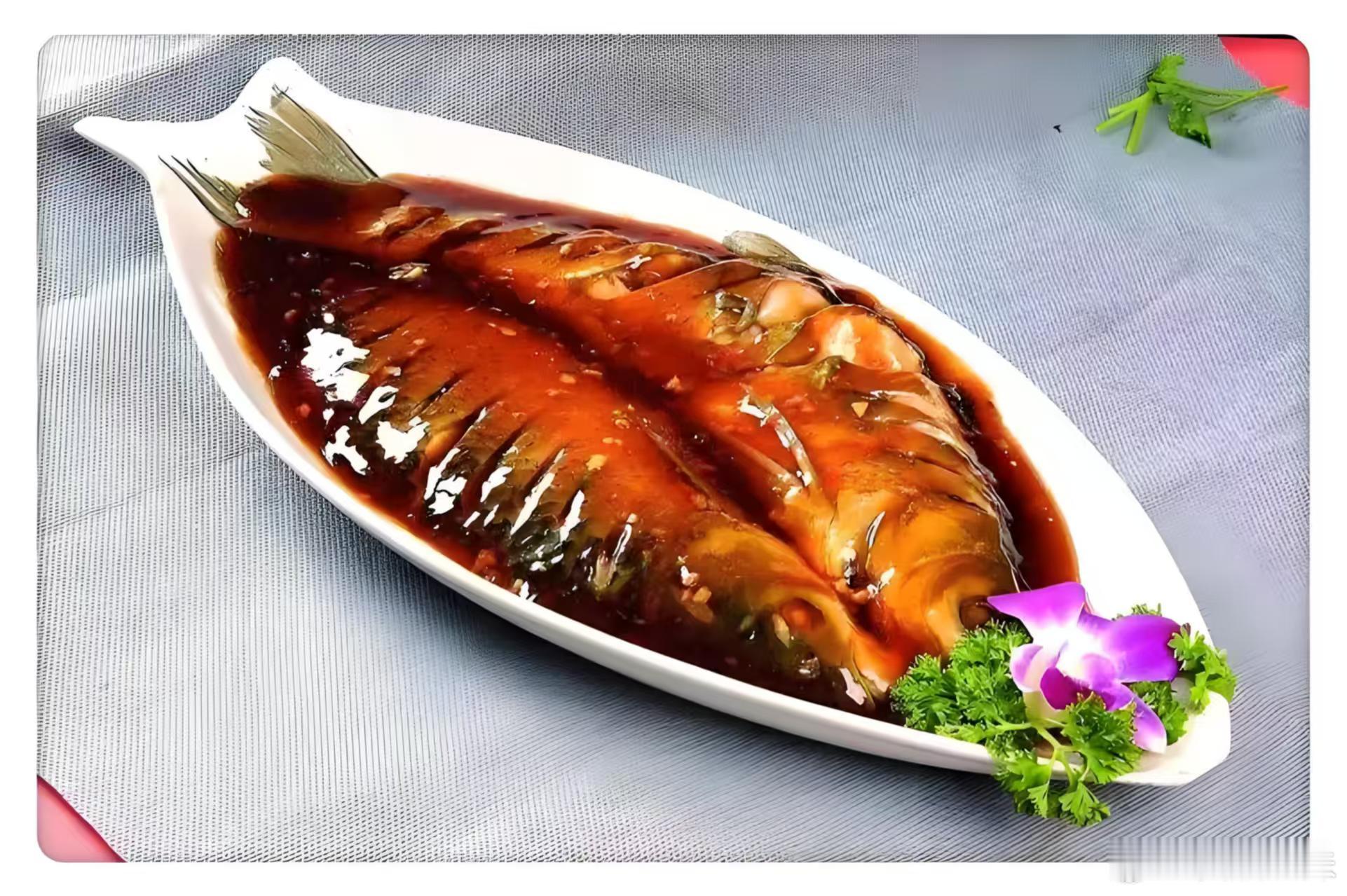 从西湖醋鱼到龙井虾仁，杭州用千年风味反驳美食荒漠标签！传承浙菜精髓，鲜醇入味，每