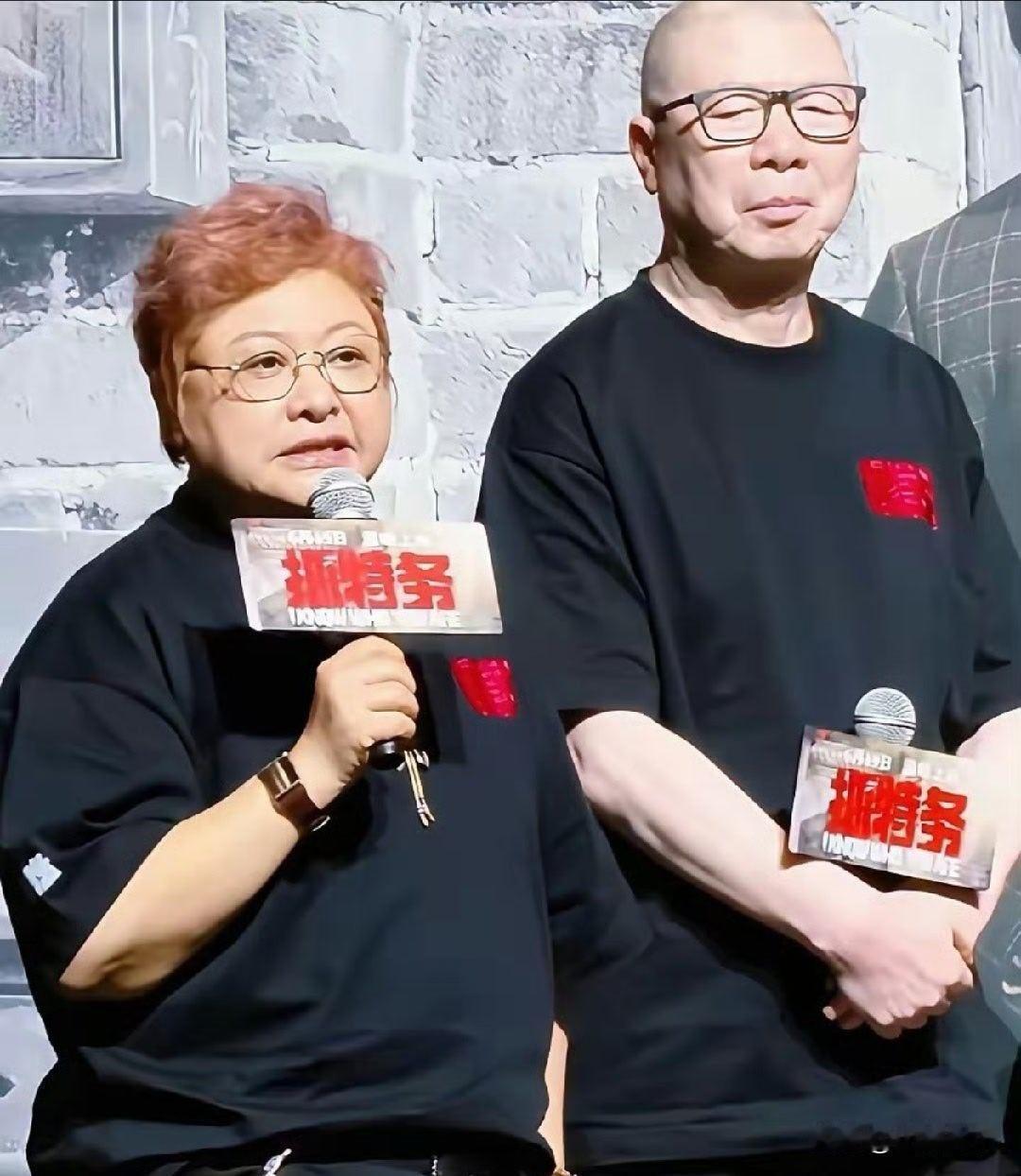 冯小刚新电影《抓特务》简直被《给阿嬷的情书》按在地板上摩擦，据说《抓特务》纯制作