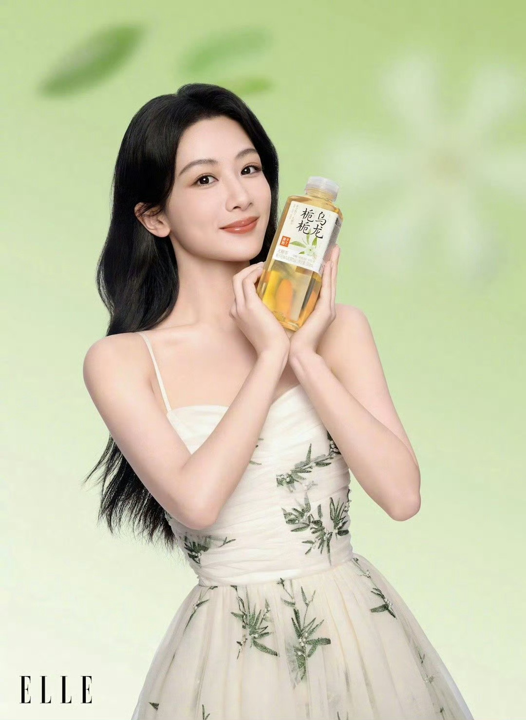 #杨紫编发山茶花# 淡淡的，好好看。 ​​​