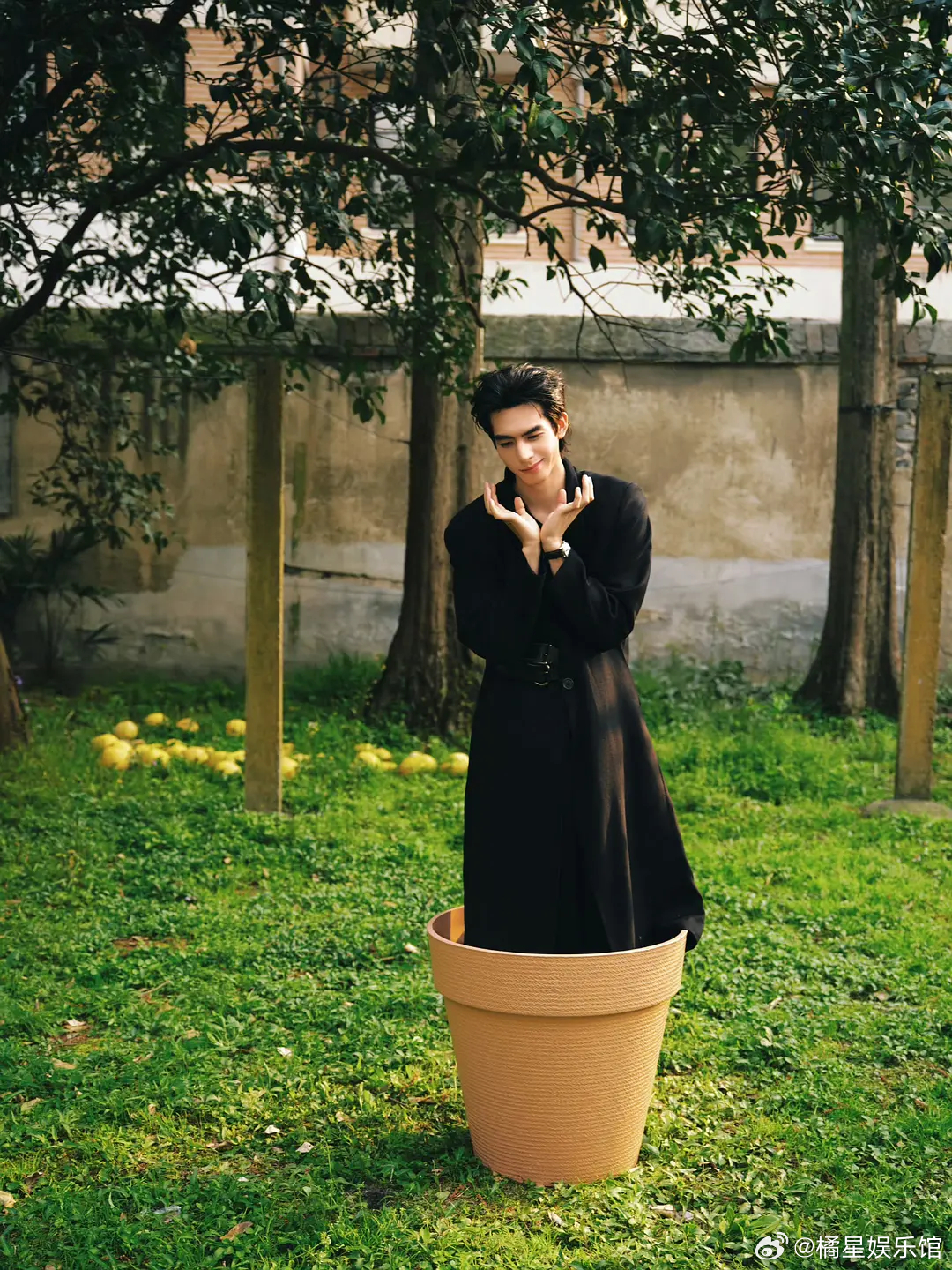 谁想出来的雷霆拍照姿势