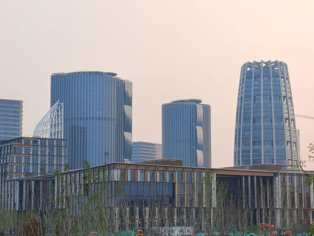 职场顶级智慧：功劳永远不要大过领导的安全感
 
职场最隐蔽的生存法则：能力可以出