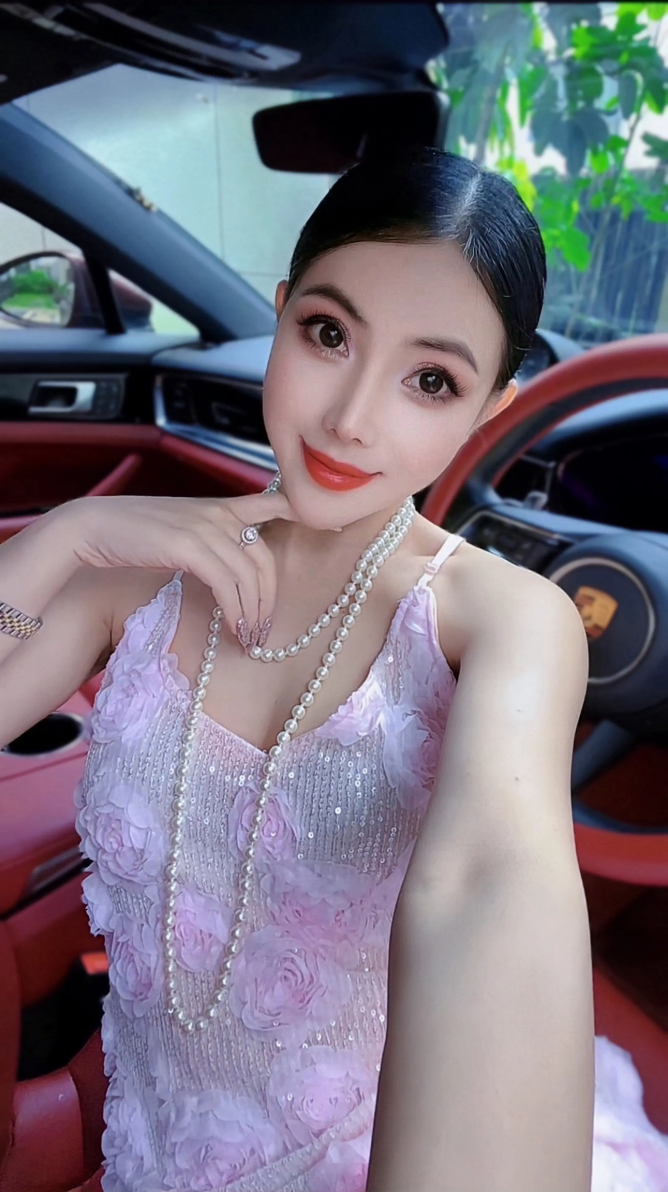 保持心情愉悦 优雅气质