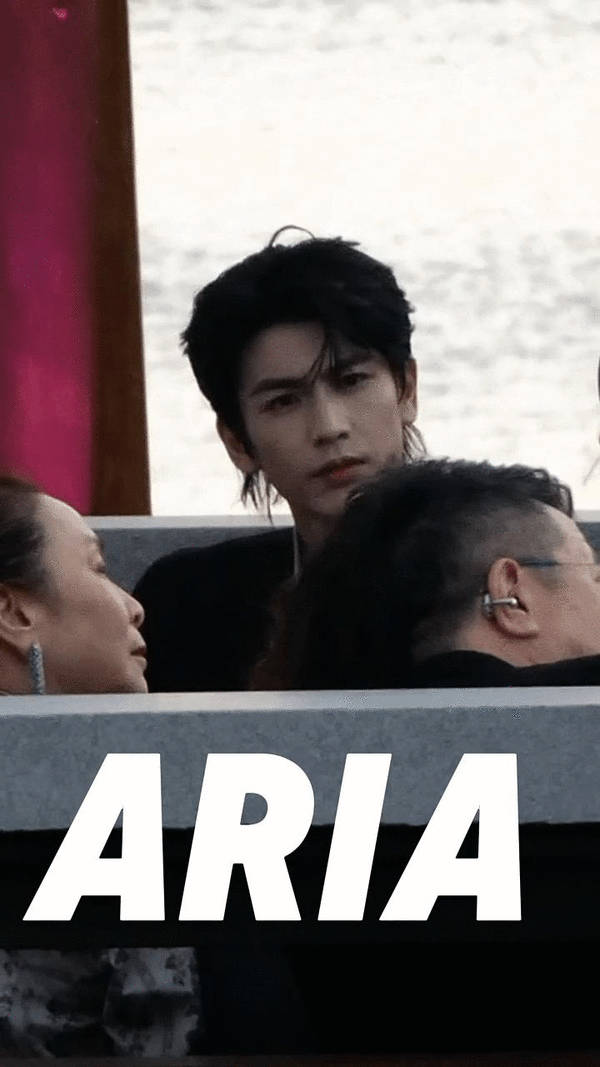 张凌赫只要不演戏就是帅的 ​​​