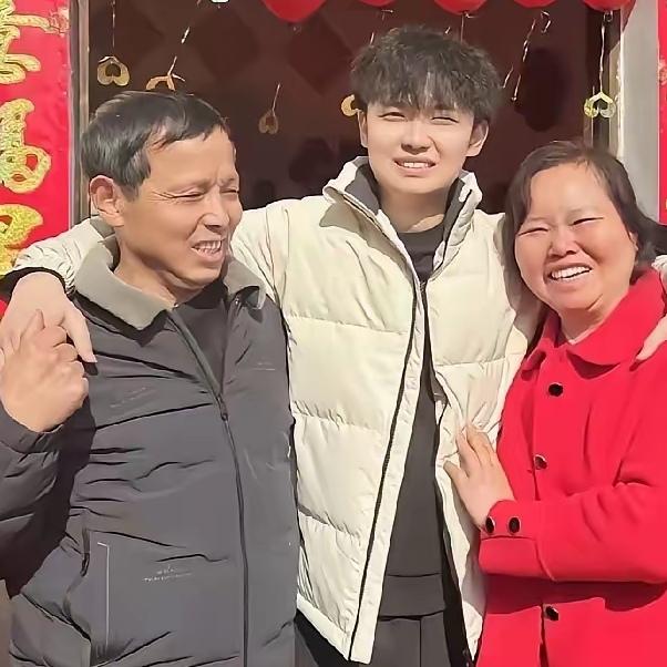 养了21年的儿子，认亲后竟直接辞掉工作、退还车房、迁走户口，彻底和养父母划清界限