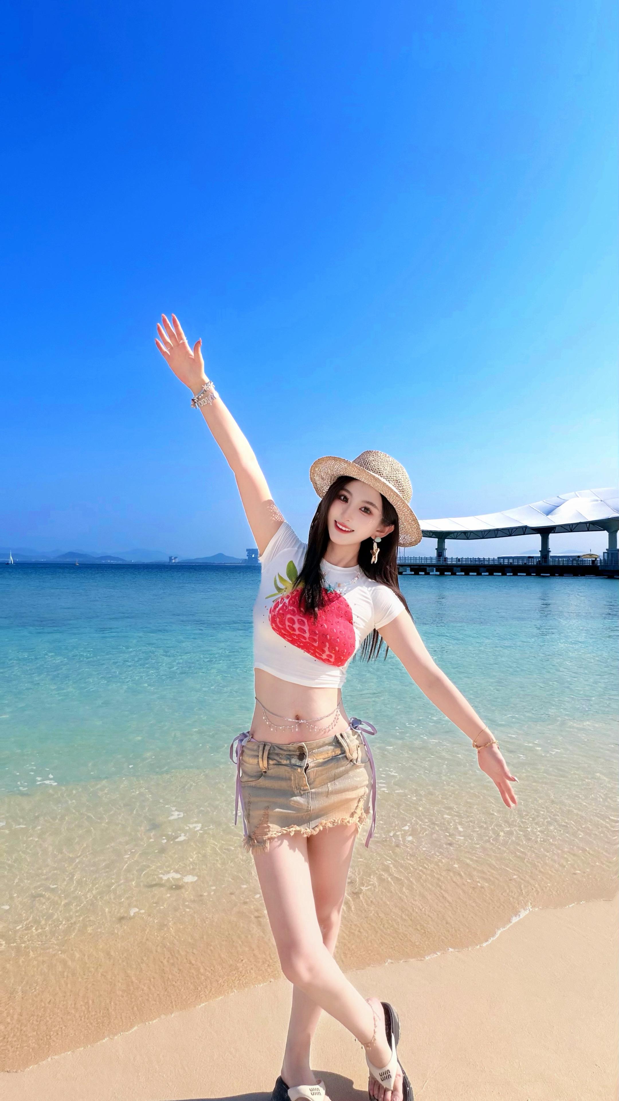 出去玩的高清照片很多都是原相机拍的 然后后期  光线景色 妆容发型穿搭...