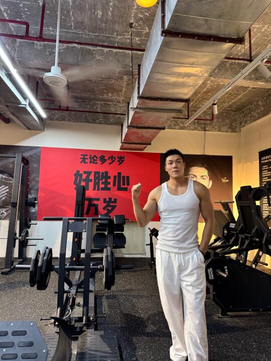 KIM 24h fitness，撸铁爱好者小天堂
