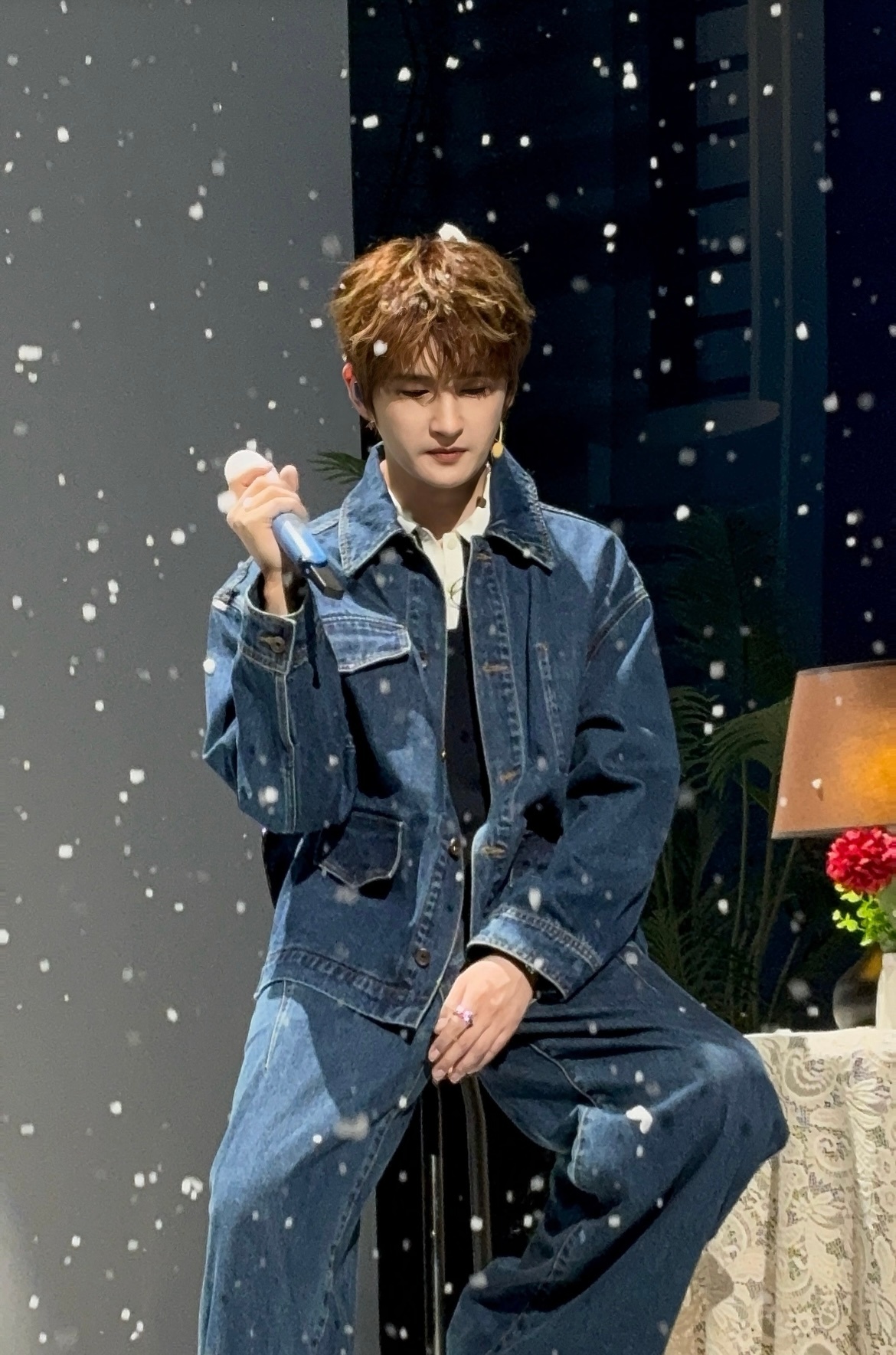 张远在现偶剧里演嘉宾1985年6月2日生于安徽滁州，中国内地男歌手、演员。200