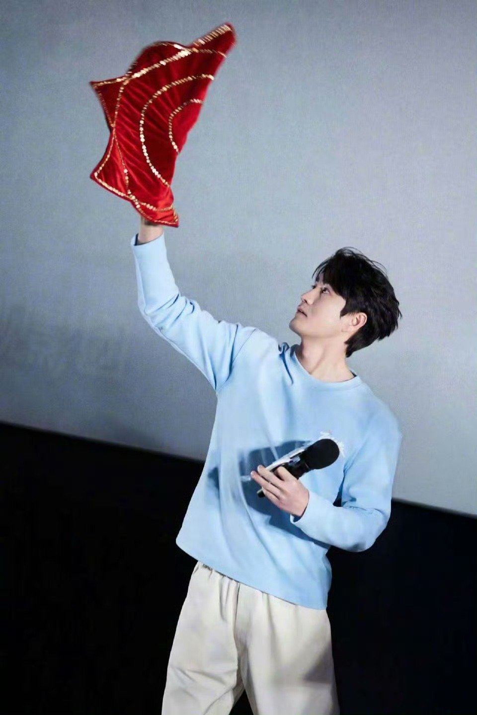 飞行家东北大舞台有胆就来 《飞行家》玩出新花样！首映礼上，蒋奇明、李雪琴、杨玏等