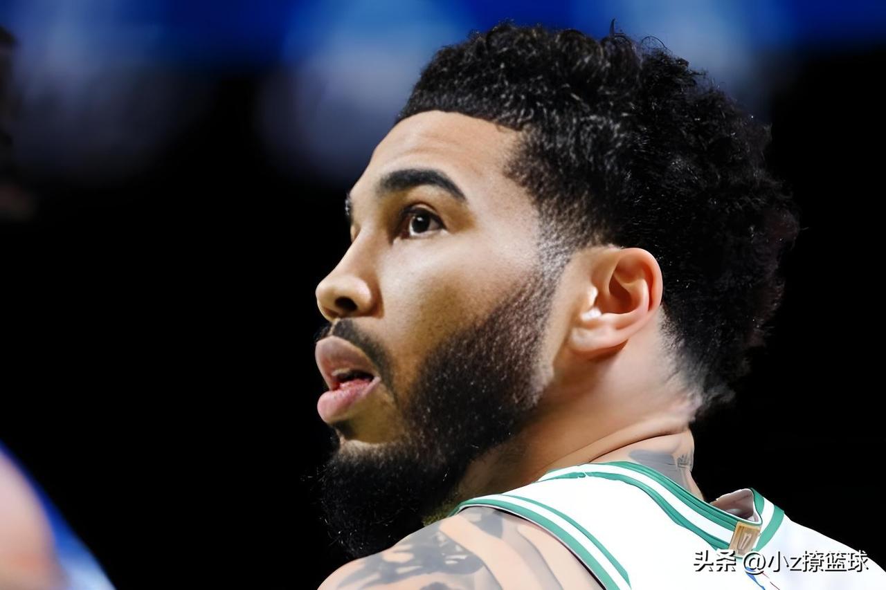 NBA现役顶薪球员完整合同一览
一、指定老将超级顶薪（7–9球龄，触发荣誉，35